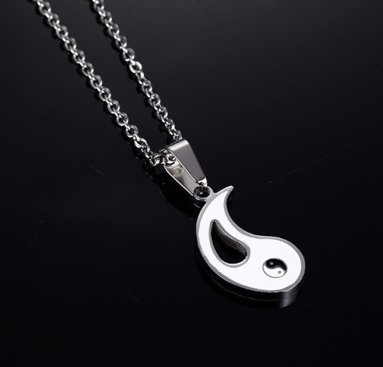 Detachable couple necklace