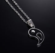 Detachable couple necklace