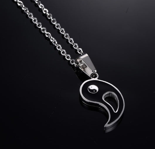 Detachable couple necklace