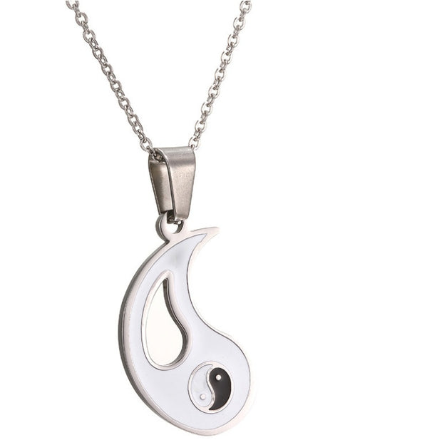 Detachable couple necklace